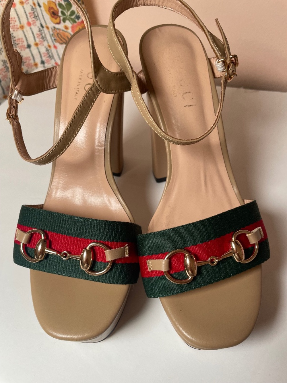 Gucci style platform sandals. Size 40